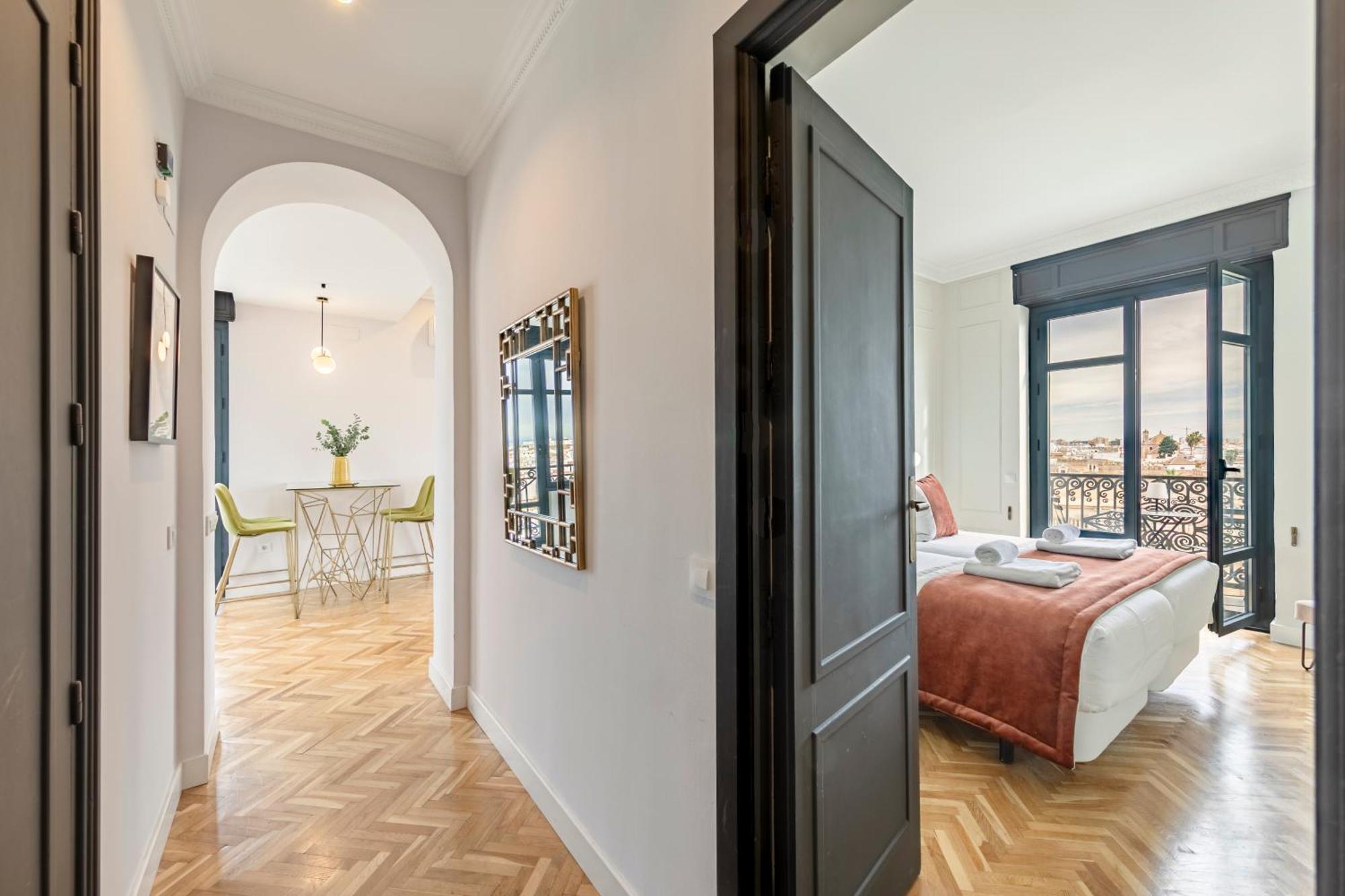 Isg Apartments The Most Exclusive Apartment In Sevillaparking Esterno foto