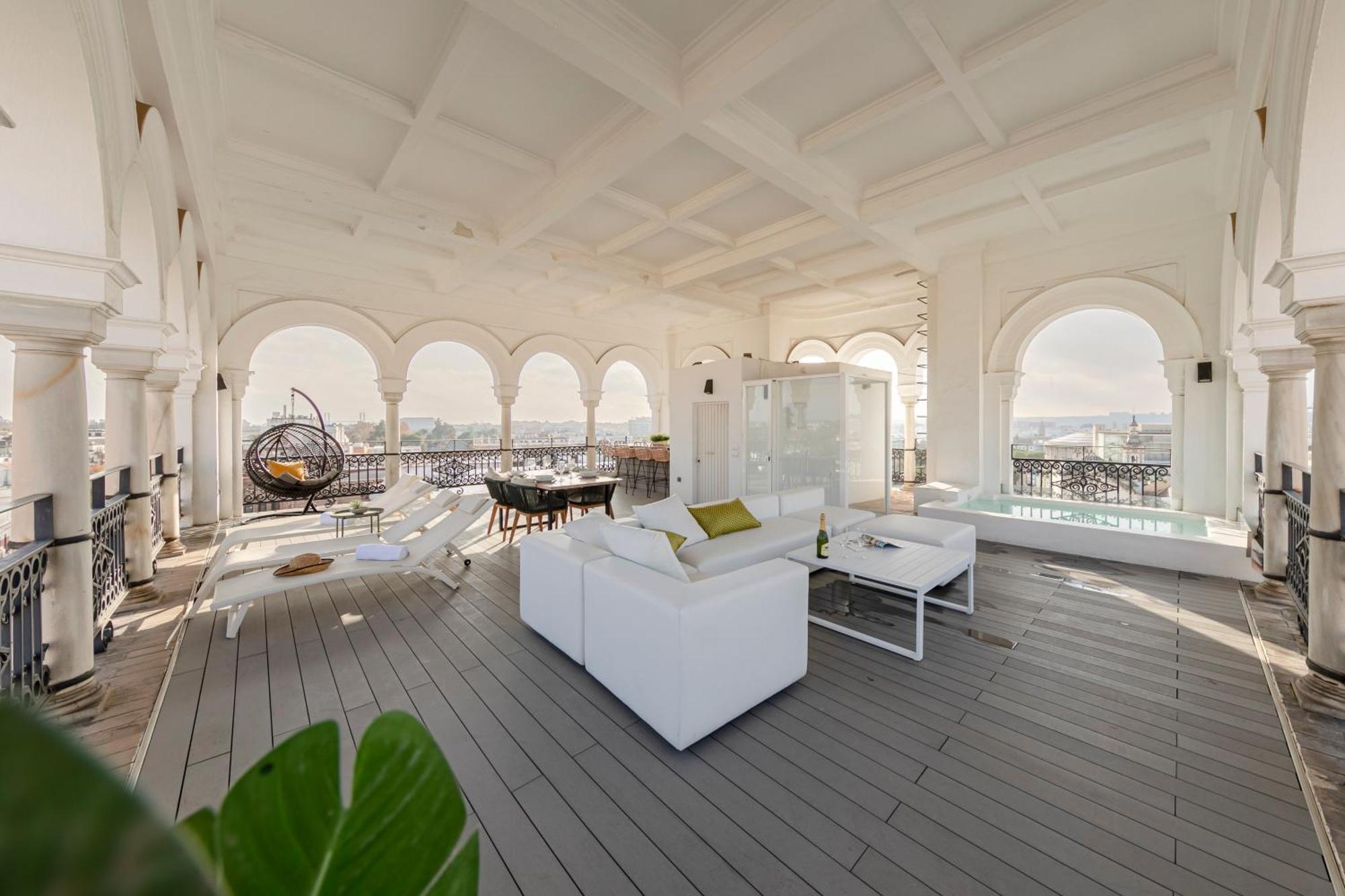 Isg Apartments The Most Exclusive Apartment In Sevillaparking Esterno foto